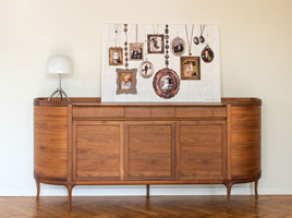 Interno con Catene Vintage di Million Dollar Design